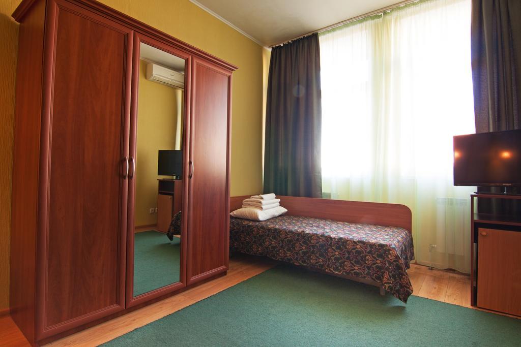 Mini-hotel on Elektrotechnichnaya Street 18 Kiew Exterior foto