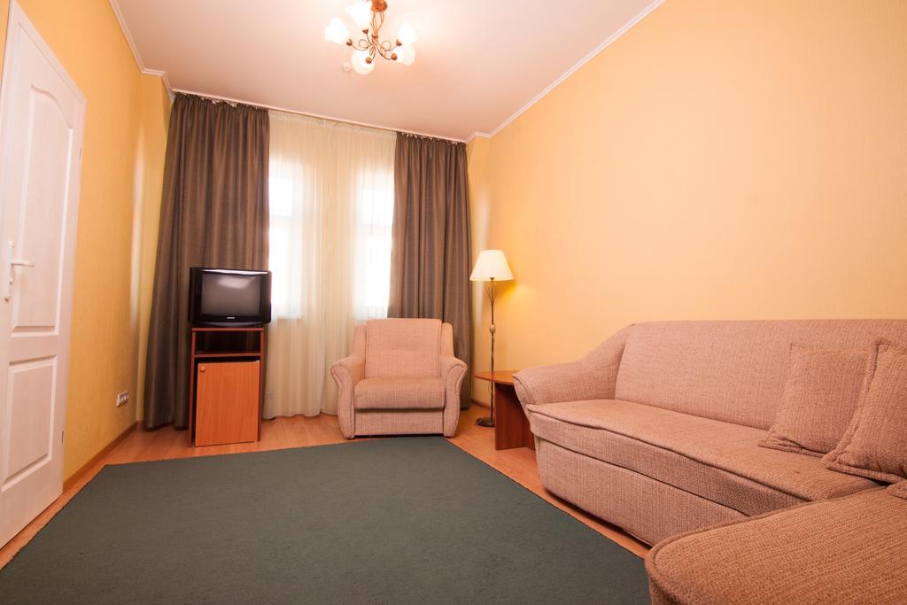 Mini-hotel on Elektrotechnichnaya Street 18 Kiew Exterior foto